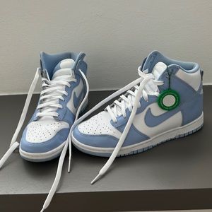 Women’s Nike Dunk High Top - 8.5